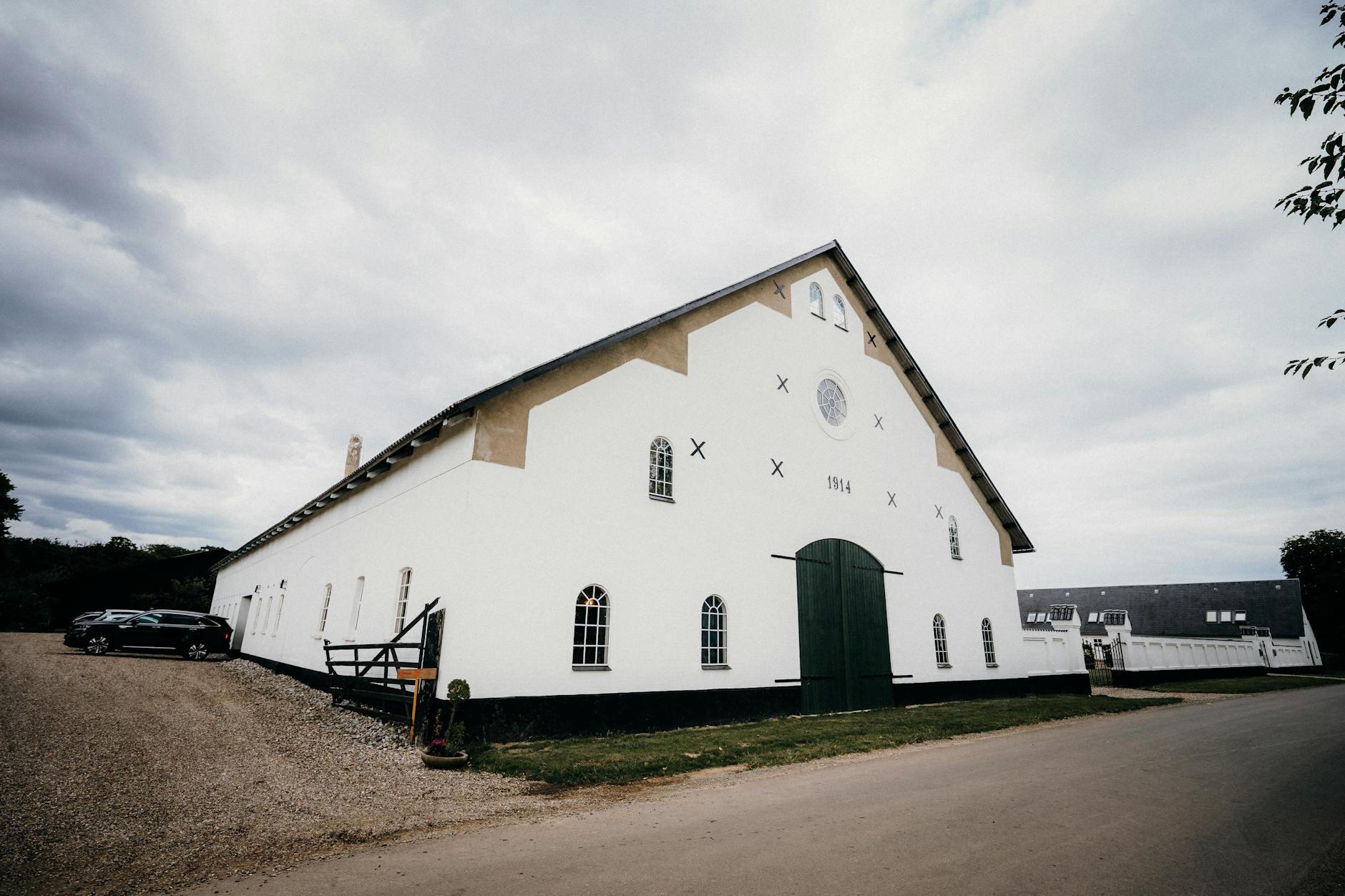 1047sqm Land for Sale — Ekenwan Road